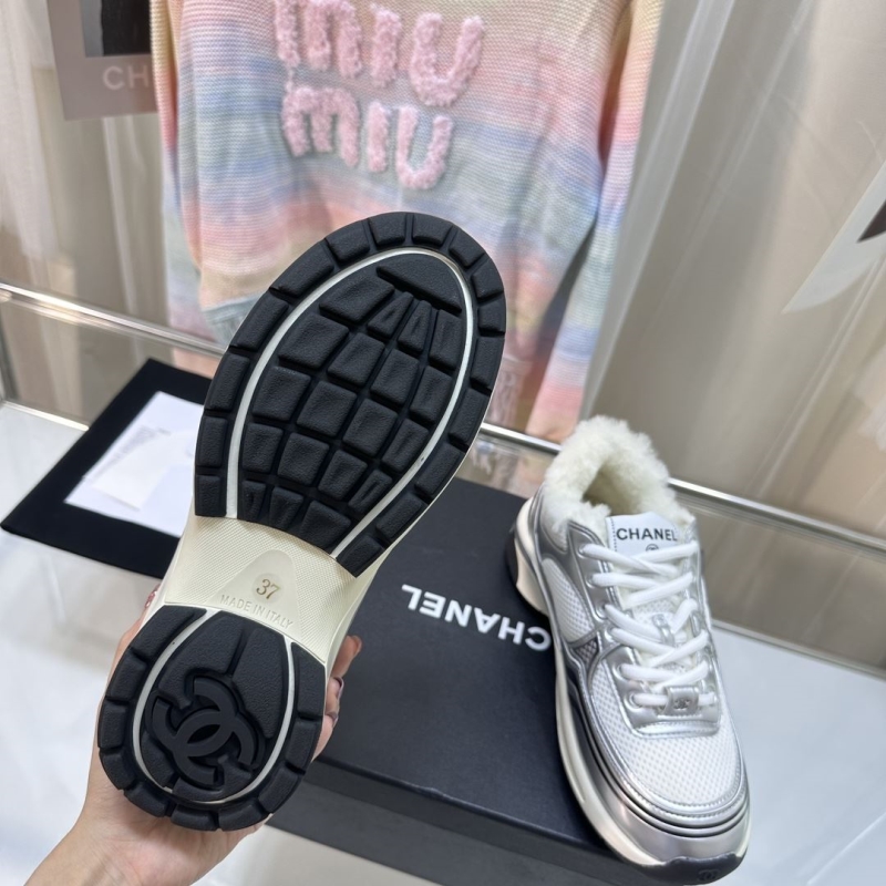 Ch**el sport shoes